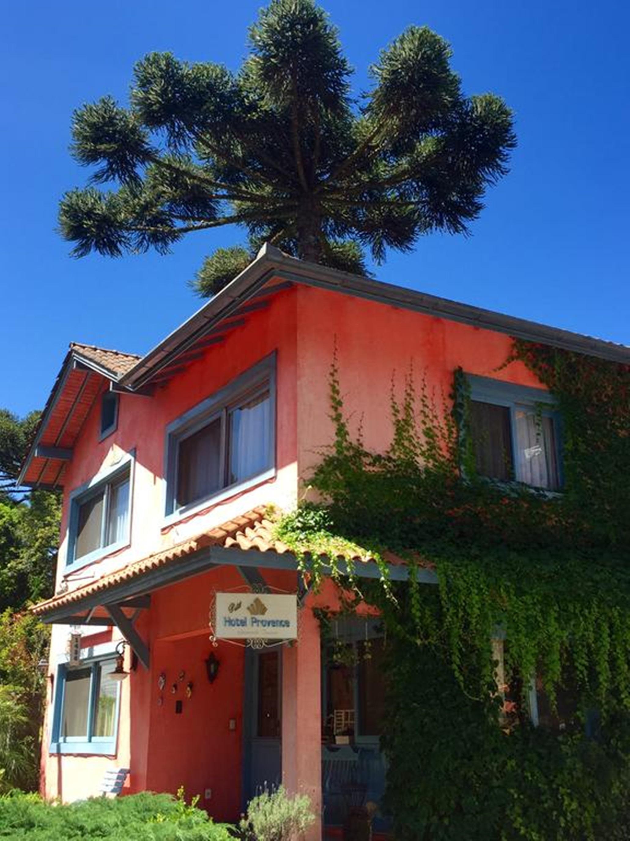 Petit Hotel Provence Грамаду Екстериор снимка
