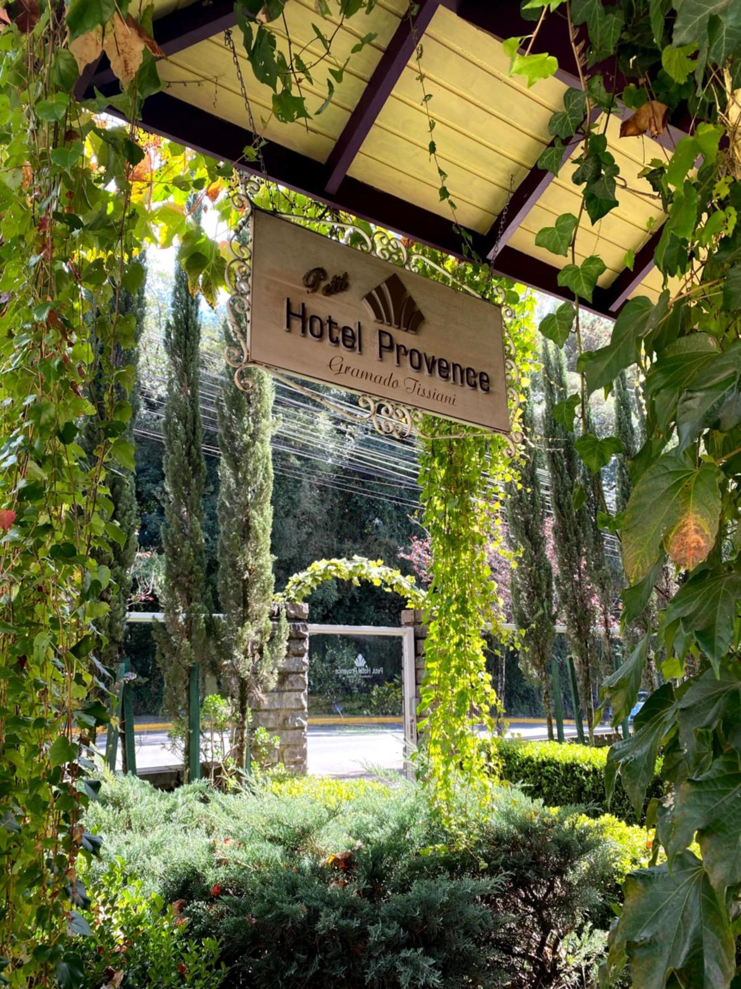 Petit Hotel Provence Грамаду Екстериор снимка